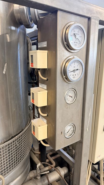 VELO BRAND VACUUM ENRICHMENT CONCENTRATOR, MODEL AES 70, SECOND HAND MACHINE - Image 6 VELO BRAND VACUUM ENRICHMENT CONCENTRATOR, MODEL AES 70, SECOND HAND MACHINE - Image 6