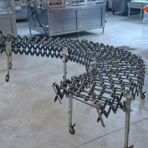 RULLIERA CON STRUTTURA FLESSIBILE A FISARMONICA CON RULLINI IN PLASTICA, ATTREZZATURA USATA