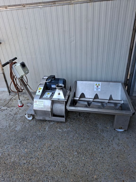 VOLUMETRIC PUMP ELLIPTICAL ROTOR , FOR GRAPES AND POMACE, IN STAINLESS STEEL FIRM ENOVENETA MODEL EVP1, SECOND-HAND MACHINE - Image 3 VOLUMETRIC PUMP ELLIPTICAL ROTOR , FOR GRAPES AND POMACE, IN STAINLESS STEEL FIRM ENOVENETA MODEL EVP1, SECOND-HAND MACHINE - Image 3