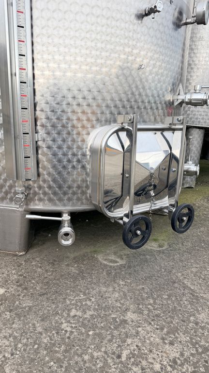 SERBATOIO IN ACCIAIO INOX MARCA DI ZIO, MODELLO VINIFICAZIONE/STOCCAGGIO, CAPACITÀ LITRI 5.000 (HL 50) CIRCA, ATTREZZATURA USATA - immagine 10 SERBATOIO IN ACCIAIO INOX MARCA DI ZIO, MODELLO VINIFICAZIONE/STOCCAGGIO, CAPACITÀ LITRI 5.000 (HL 50) CIRCA, ATTREZZATURA USATA - immagine 10
