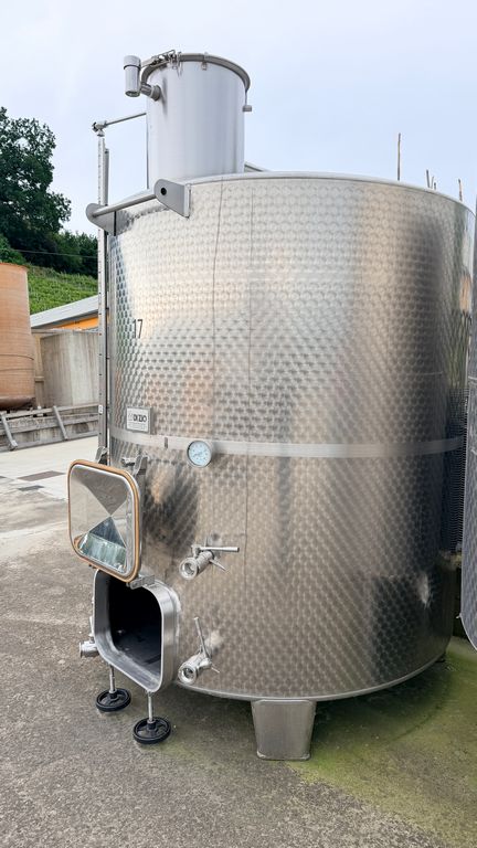 SERBATOIO IN ACCIAIO INOX MARCA DI ZIO, MODELLO VINIFICAZIONE/STOCCAGGIO, CAPACITÀ LITRI 5.000 (HL 50) CIRCA, ATTREZZATURA USATA - immagine 4 SERBATOIO IN ACCIAIO INOX MARCA DI ZIO, MODELLO VINIFICAZIONE/STOCCAGGIO, CAPACITÀ LITRI 5.000 (HL 50) CIRCA, ATTREZZATURA USATA - immagine 4