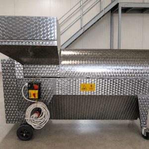 DESTEMMER CRUSHER ENOVENETA WITH INTERNAL RUBBER ROLLERS, SECOND-HAND MACHINE