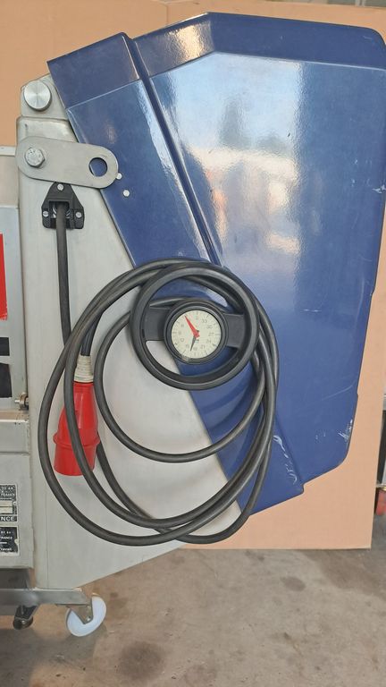 DIRASPA-PIGIATRICE MARCA BUCHER/VASLIN, MODELLO DELTA 2, MACCHINA USATA - immagine 19 DIRASPA-PIGIATRICE MARCA BUCHER/VASLIN, MODELLO DELTA 2, MACCHINA USATA - immagine 19