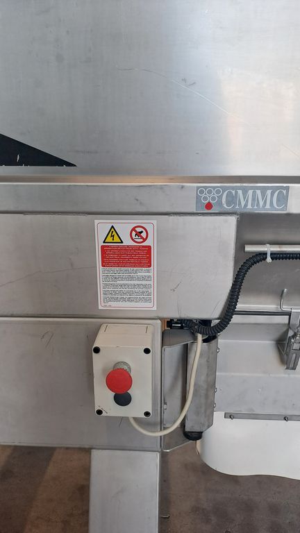 DIRASPA-PIGIATRICE MARCA BUCHER/VASLIN, MODELLO DELTA 2, MACCHINA USATA - immagine 21 DIRASPA-PIGIATRICE MARCA BUCHER/VASLIN, MODELLO DELTA 2, MACCHINA USATA - immagine 21