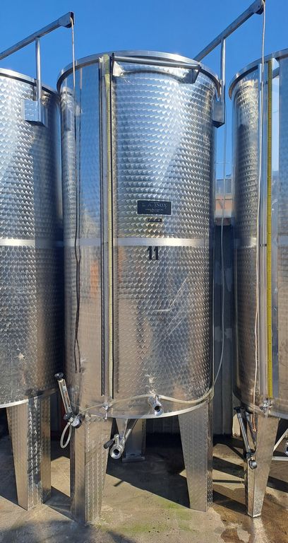 STAINLESS STEEL TANKS, L.A. INOX BRAND LITER CAPACITY LITERS 1500 (HL 15), FLOATING LID MODEL WITH CONICAL BOTTOM, SECOND HAND EQUIPMENT - Image 3 STAINLESS STEEL TANKS, L.A. INOX BRAND LITER CAPACITY LITERS 1500 (HL 15), FLOATING LID MODEL WITH CONICAL BOTTOM, SECOND HAND EQUIPMENT - Image 3