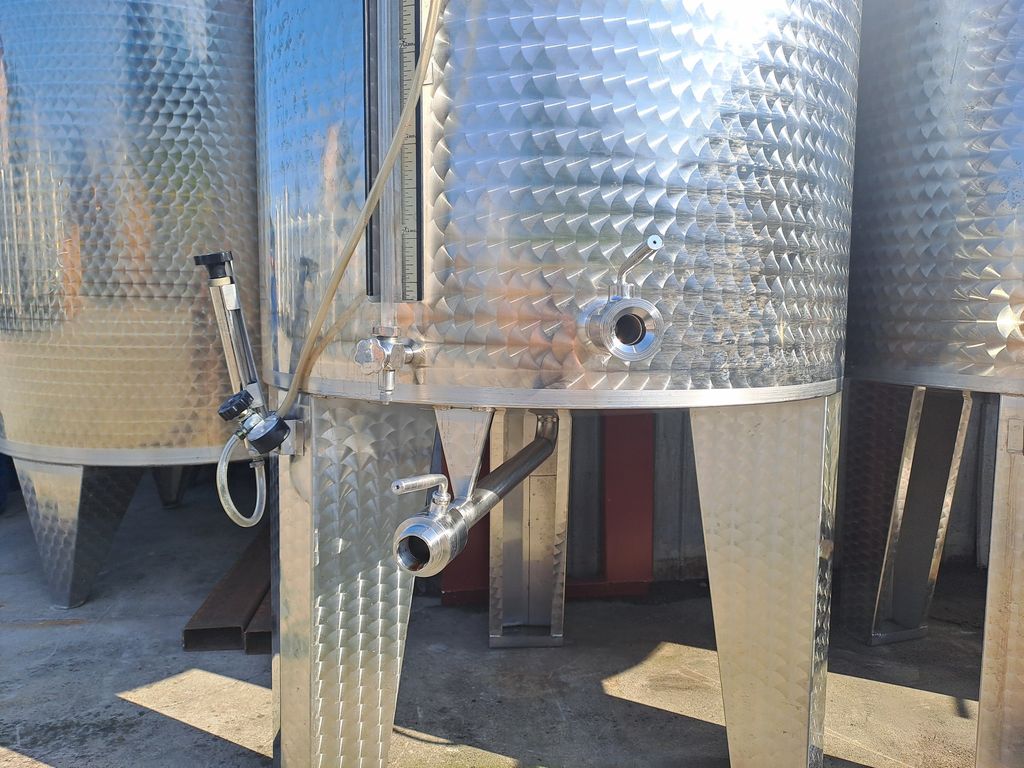 STAINLESS STEEL TANKS, L.A. INOX BRAND LITER CAPACITY LITERS 1500 (HL 15), FLOATING LID MODEL WITH CONICAL BOTTOM, SECOND HAND EQUIPMENT - Image 6 STAINLESS STEEL TANKS, L.A. INOX BRAND LITER CAPACITY LITERS 1500 (HL 15), FLOATING LID MODEL WITH CONICAL BOTTOM, SECOND HAND EQUIPMENT - Image 6