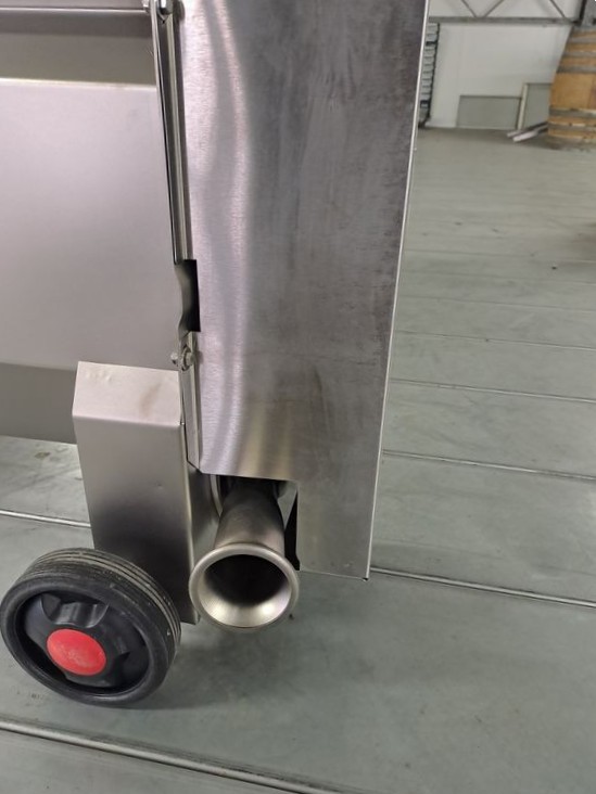 STAINLESS STEEL CRUSHER DESTEMMER MODEL “JOLLY 35” NEW MACHINE - Image 11 STAINLESS STEEL CRUSHER DESTEMMER MODEL “JOLLY 35” NEW MACHINE - Image 11