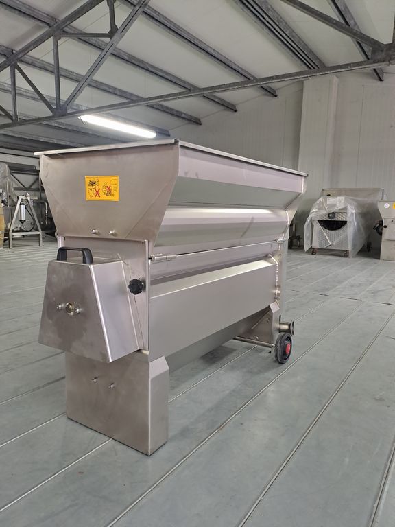 STAINLESS STEEL CRUSHER DESTEMMER MODEL “JOLLY 35” NEW MACHINE - Image 13 STAINLESS STEEL CRUSHER DESTEMMER MODEL “JOLLY 35” NEW MACHINE - Image 13