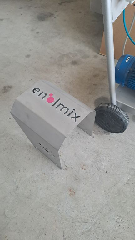 STAINLESS STEEL FLOTATION UNIT MODEL ENOLMIX 100, SECOND HAND MACHINE - Image 3 STAINLESS STEEL FLOTATION UNIT MODEL ENOLMIX 100, SECOND HAND MACHINE - Image 3