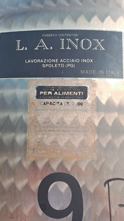 SERBATOI IN ACCIAIO INOX MARCA L.A. INOX CAPACITÀ LITRI 2000 (HL 20), COPERCHIO GALLEGGIANTE A FONDO PIANO, ATTREZZATURA USATA - immagine 7 SERBATOI IN ACCIAIO INOX MARCA L.A. INOX CAPACITÀ LITRI 2000 (HL 20), COPERCHIO GALLEGGIANTE A FONDO PIANO, ATTREZZATURA USATA - immagine 7