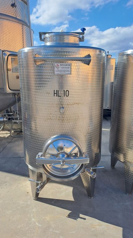 STAINLESS STEEL TANKS WITH CONICAL BOTTOM, CAPACITY 1000 LITER (10 HL) ABOUT, STORAGE MODEL, USED EQUIPMENT - Image 3 STAINLESS STEEL TANKS WITH CONICAL BOTTOM, CAPACITY 1000 LITER (10 HL) ABOUT, STORAGE MODEL, USED EQUIPMENT - Image 3