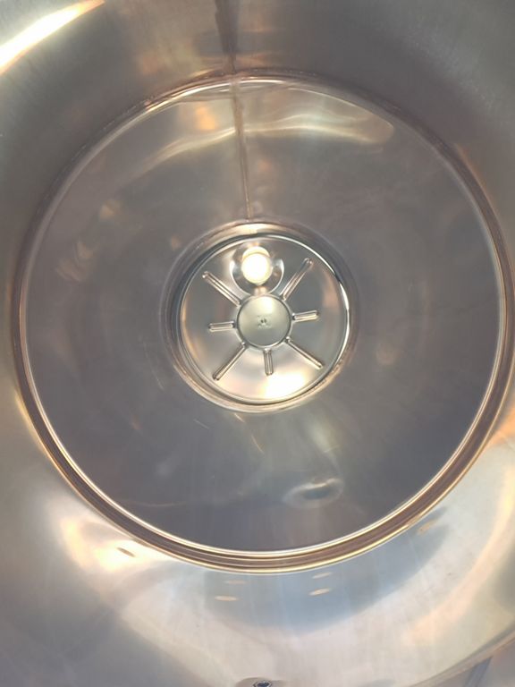 STAINLESS STEEL TANKS WITH CONICAL BOTTOM, CAPACITY 1000 LITER (10 HL) ABOUT, STORAGE MODEL, USED EQUIPMENT - Image 9 STAINLESS STEEL TANKS WITH CONICAL BOTTOM, CAPACITY 1000 LITER (10 HL) ABOUT, STORAGE MODEL, USED EQUIPMENT - Image 9