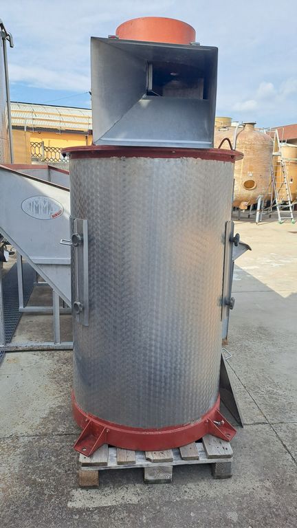 STAINLESS STEEL HOPPER / SCREW CONVEYOR FOR GRAPES AND VERTICAL DESTEMEMER, FIRM IMMA, SECOND HAND MACHINE - Image 14 STAINLESS STEEL HOPPER / SCREW CONVEYOR FOR GRAPES AND VERTICAL DESTEMEMER, FIRM IMMA, SECOND HAND MACHINE - Image 14