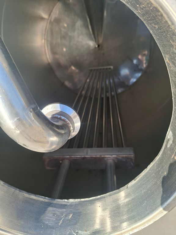 STAINLESS STEEL TANKS FIRM VELO CAPACITY HL 100, STORAGE/WINEMAKING MODEL, CONICAL BOTTOM WITH PLATE, SECOND-HAND EQUIPMENT - Image 2 STAINLESS STEEL TANKS FIRM VELO CAPACITY HL 100, STORAGE/WINEMAKING MODEL, CONICAL BOTTOM WITH PLATE, SECOND-HAND EQUIPMENT - Image 2
