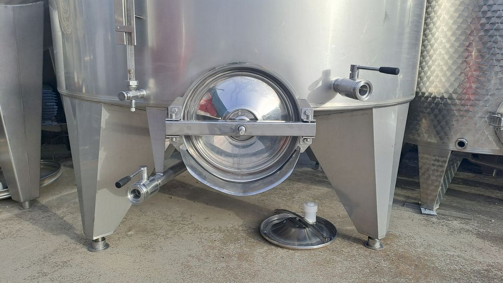 STAINLESS STEEL TANKS FIRM VELO CAPACITY HL 100, STORAGE/WINEMAKING MODEL, CONICAL BOTTOM WITH PLATE, SECOND-HAND EQUIPMENT - Image 6 STAINLESS STEEL TANKS FIRM VELO CAPACITY HL 100, STORAGE/WINEMAKING MODEL, CONICAL BOTTOM WITH PLATE, SECOND-HAND EQUIPMENT - Image 6