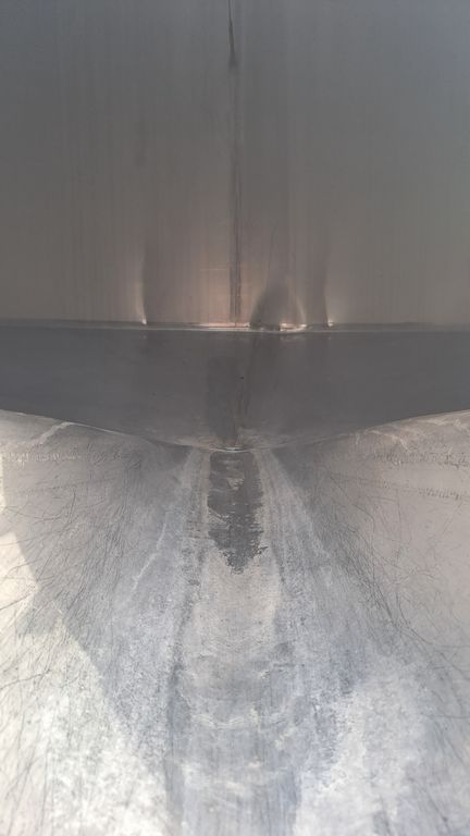 STAINLESS STEEL TANKS FIRM VELO CAPACITY HL 100, STORAGE/WINEMAKING MODEL, CONICAL BOTTOM WITH PLATE, SECOND-HAND EQUIPMENT - Image 11 STAINLESS STEEL TANKS FIRM VELO CAPACITY HL 100, STORAGE/WINEMAKING MODEL, CONICAL BOTTOM WITH PLATE, SECOND-HAND EQUIPMENT - Image 11