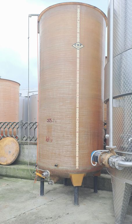 FIBERGLASS TANK, CMP FIRM, CAPACITY HL 70, FLOATING LID WITH ROUNDED BOTTOM, SECOND-HAND EQUIPMENT - Image 4 FIBERGLASS TANK, CMP FIRM, CAPACITY HL 70, FLOATING LID WITH ROUNDED BOTTOM, SECOND-HAND EQUIPMENT - Image 4