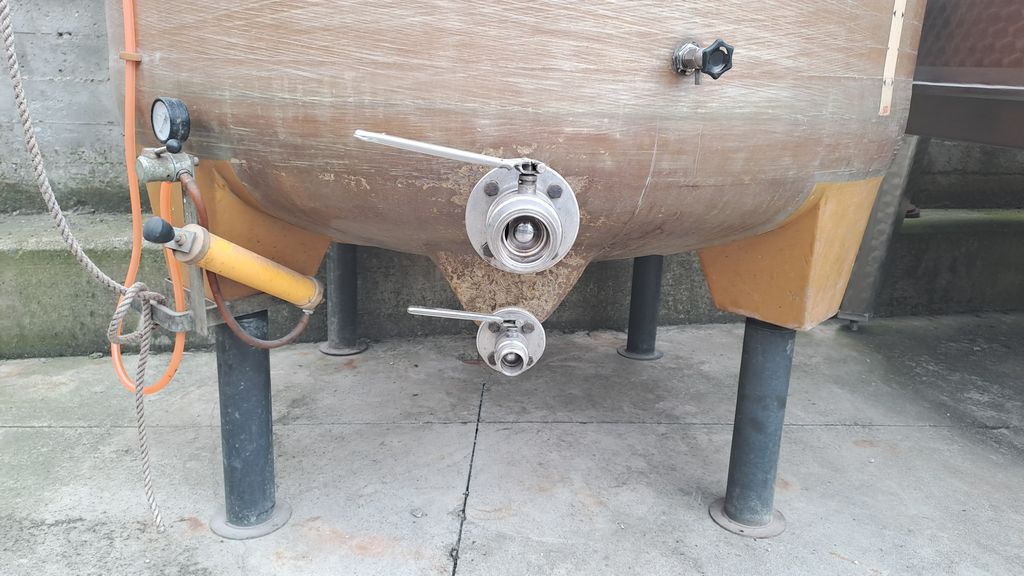 FIBERGLASS TANK, CMP FIRM, CAPACITY HL 70, FLOATING LID WITH ROUNDED BOTTOM, SECOND-HAND EQUIPMENT - Image 8 FIBERGLASS TANK, CMP FIRM, CAPACITY HL 70, FLOATING LID WITH ROUNDED BOTTOM, SECOND-HAND EQUIPMENT - Image 8