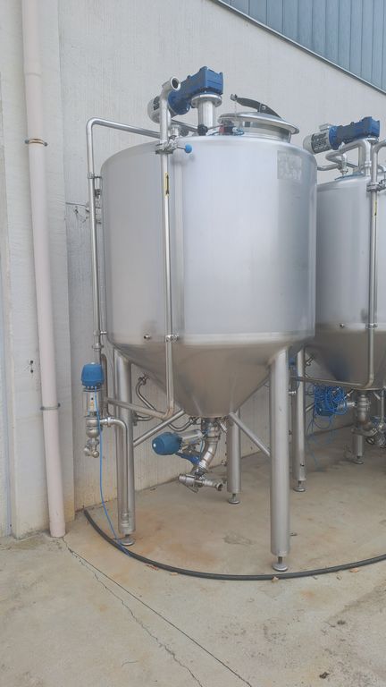 STAINLESS STEEL INSULATED MIXER CONICAL BOTTOM, CAPACITY 1500 LITRES, SECOND HAND EQUIPMENT - Image 3