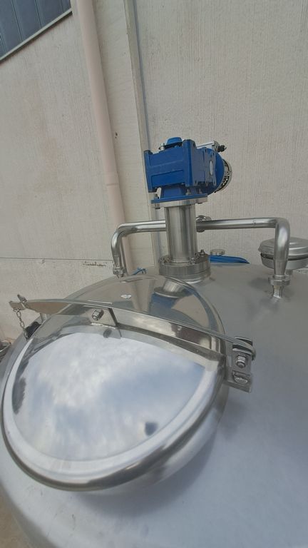 STAINLESS STEEL INSULATED MIXER CONICAL BOTTOM, CAPACITY 1500 LITRES, SECOND HAND EQUIPMENT - Image 4