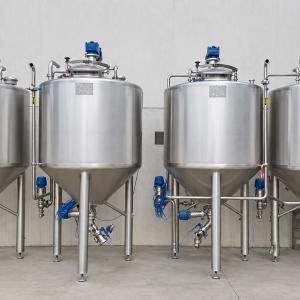 STAINLESS STEEL MIXER CONICAL BOTTOM, CAPACITY 1500 LITRES, SECOND HAND EQUIPMENT
