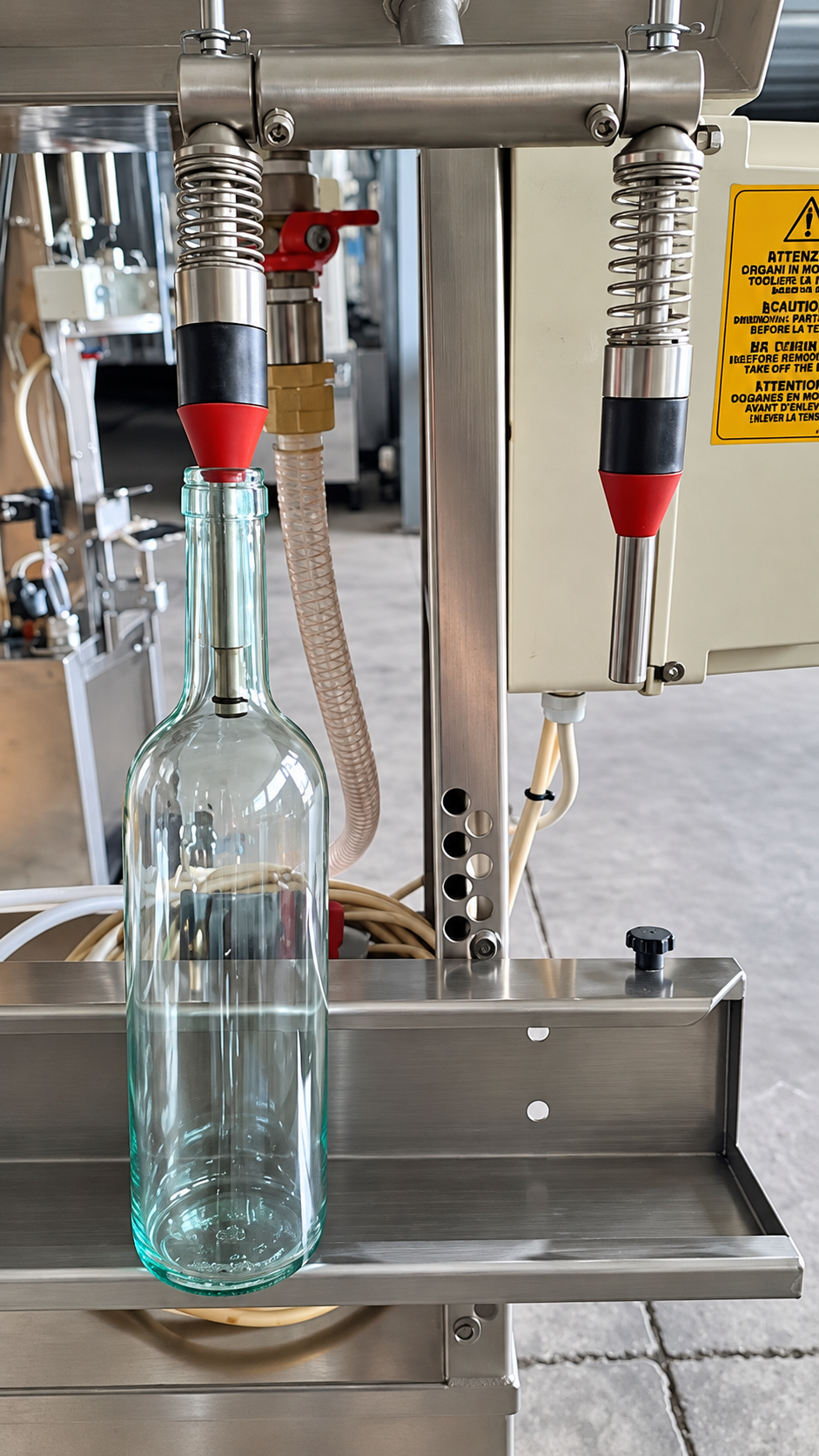 IN-LINE FILLER 6 NOZZLES FIRM IN STAINLESS STEEL ON WHEELS, SECOND HAND MACHINE - Image 2
