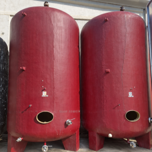 GIMAR FIBREGLASS TANKS, MODEL STORAGE CAPACITY 200 HL, FULLY INSULATED, SECOND-HAND EQUIPMENT